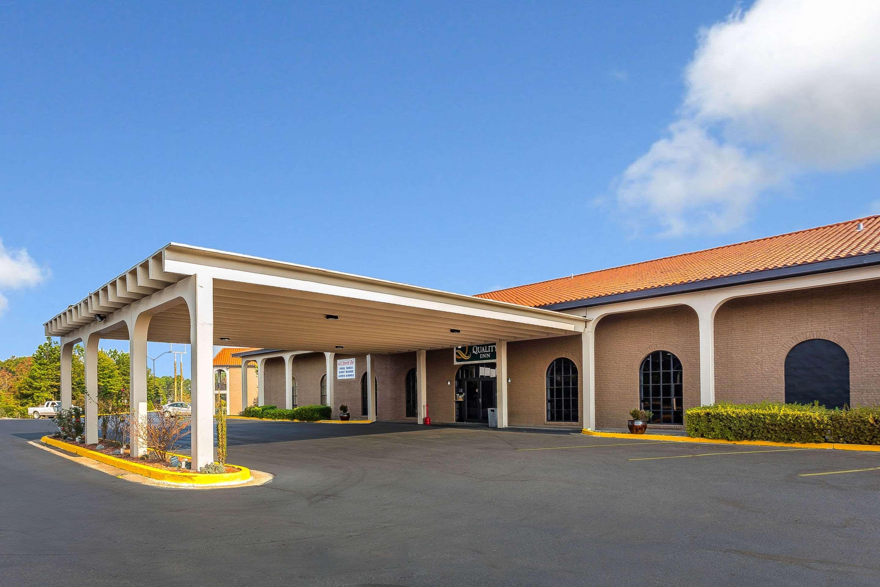 Quality Inn Forsyth Near Ga Public Safety Training Center Bagian luar foto