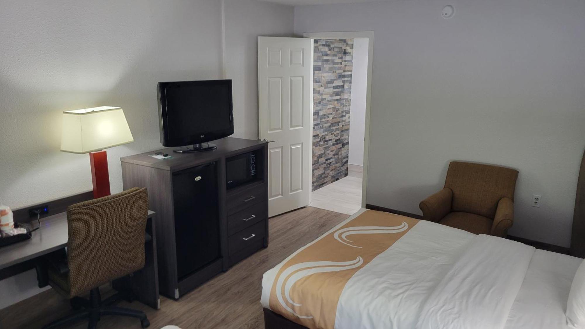Quality Inn Forsyth Near Ga Public Safety Training Center Bagian luar foto