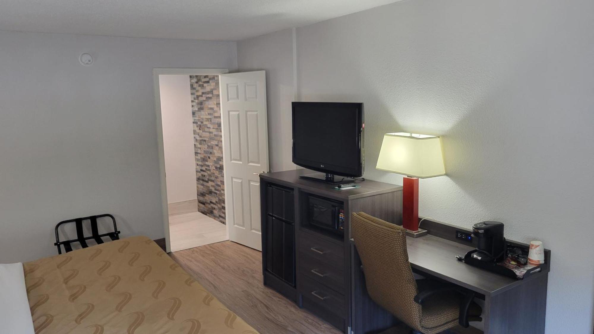 Quality Inn Forsyth Near Ga Public Safety Training Center Bagian luar foto