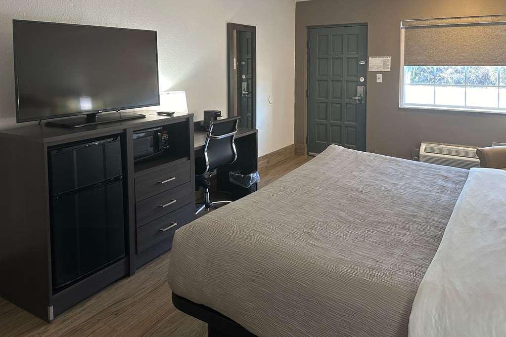 Quality Inn Forsyth Near Ga Public Safety Training Center Ruang foto